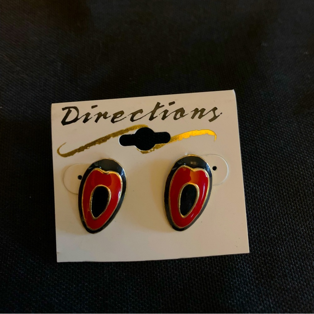 Directions pierced Black & Gold abstract heart earrings